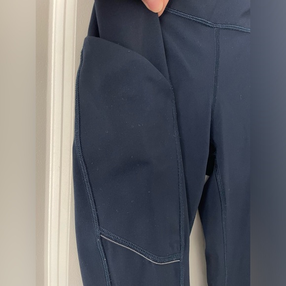 Lululemon Speed Up Tight *Full-On Luxtreme 28" Sz 4 in Midnight Navy - Picture 9 of 12